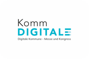 Teilnehmerinnen und Teilnehmer auf den Kommdigitale Events, im Austausch über digitale Verwaltung und moderne IT-Lösungen für den Public Sector.
